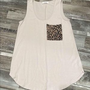 Flowy boutique top